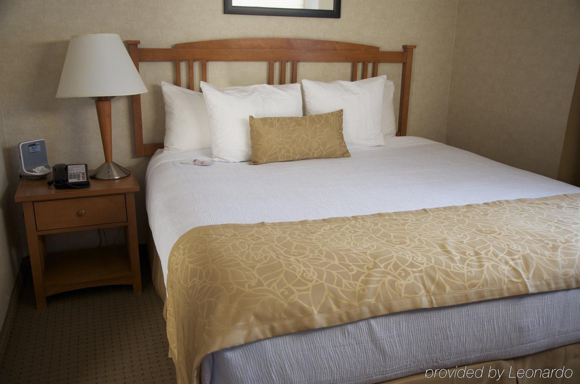 Best Western Innsuites Phoenix Hotel & Suites Exterior photo