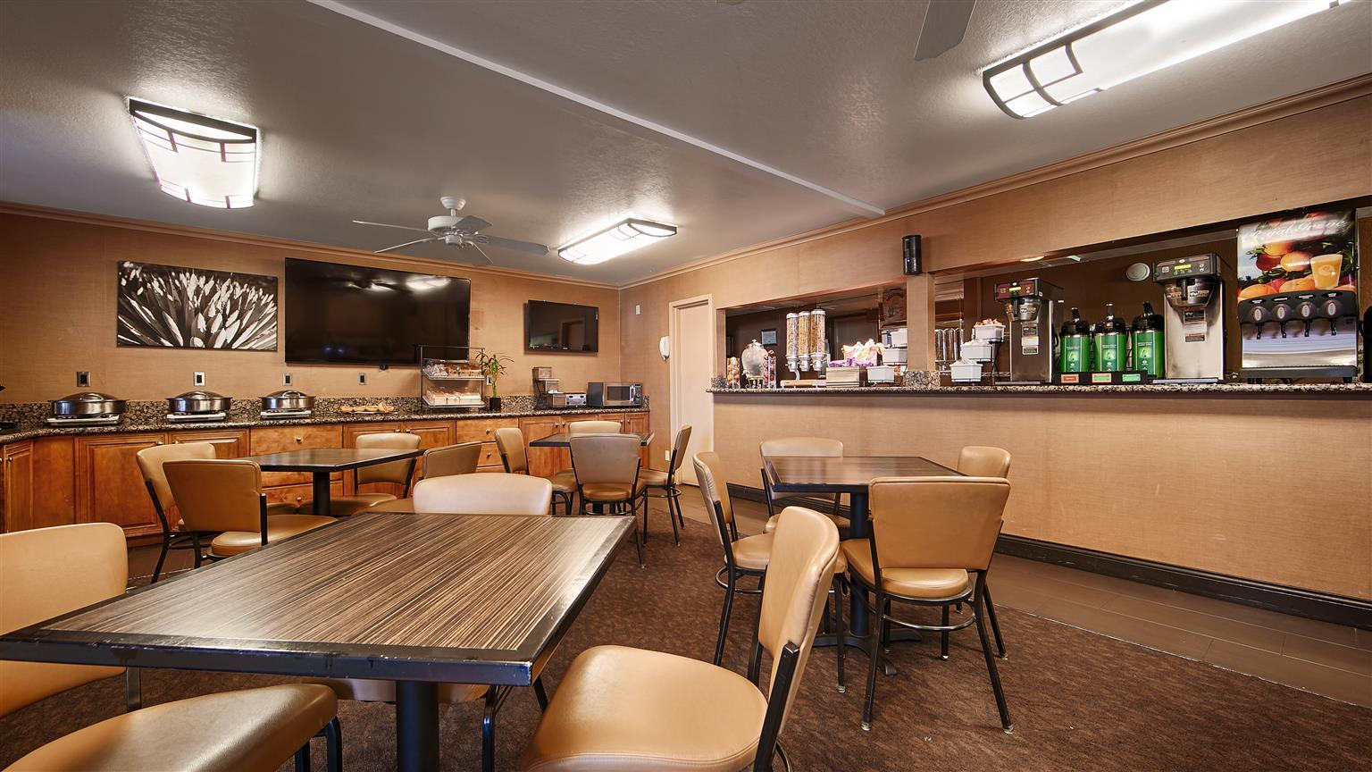 Best Western Innsuites Phoenix Hotel & Suites Exterior photo