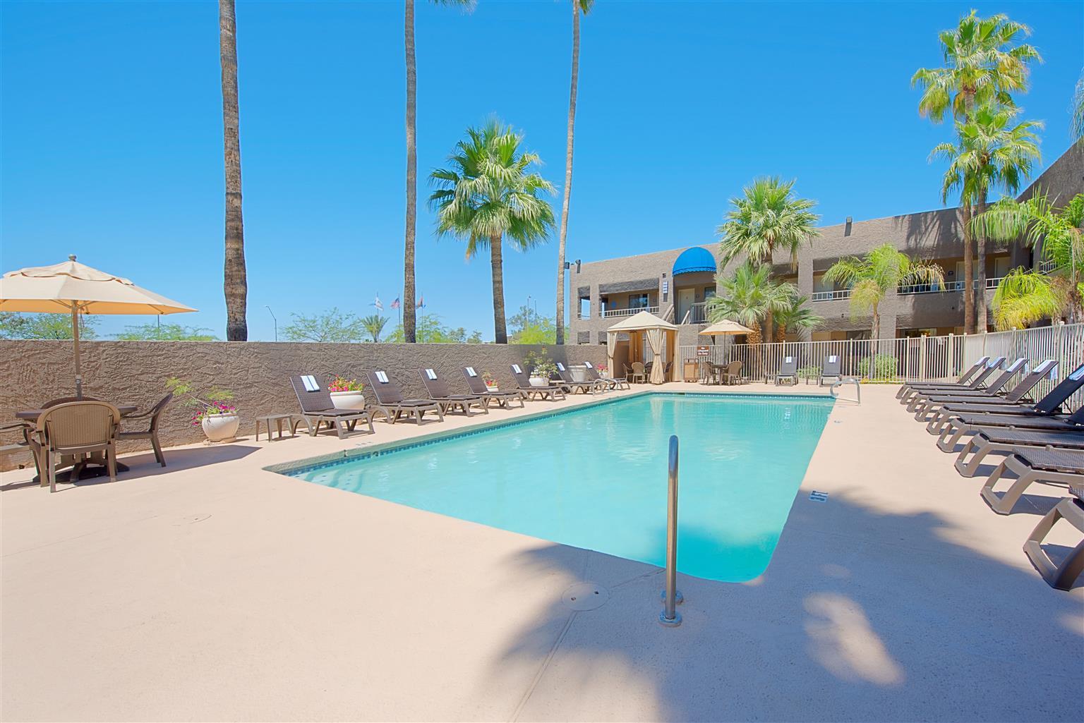 Best Western Innsuites Phoenix Hotel & Suites Exterior photo