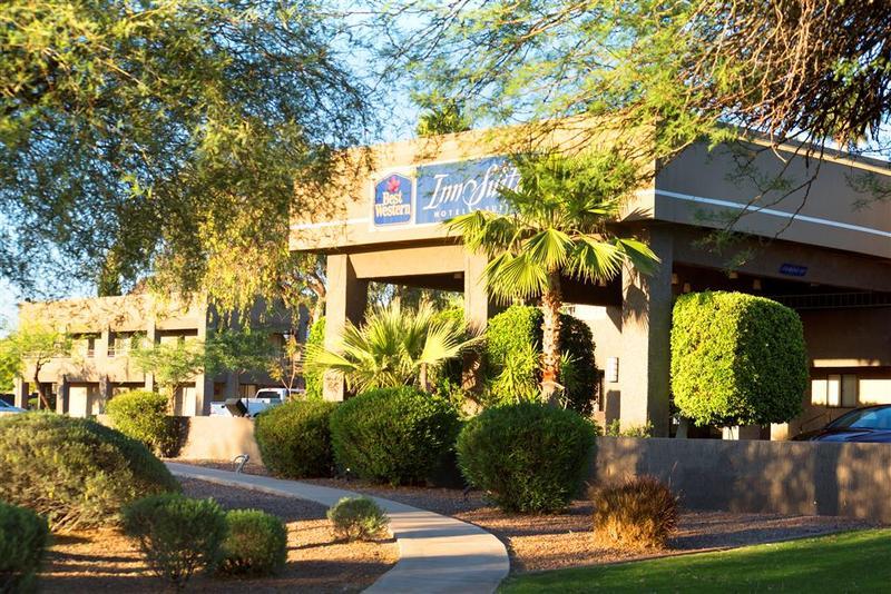 Best Western Innsuites Phoenix Hotel & Suites Exterior photo