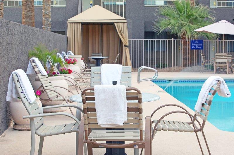Best Western Innsuites Phoenix Hotel & Suites Exterior photo