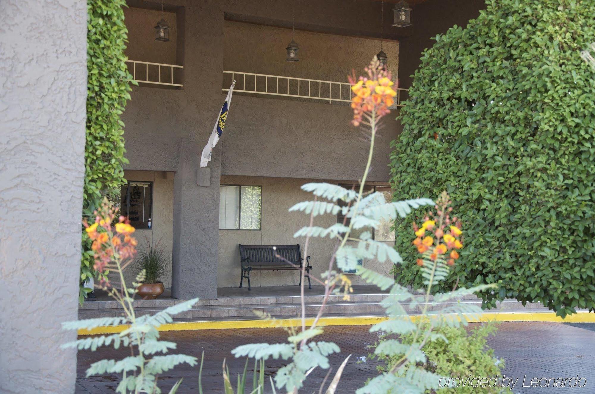 Best Western Innsuites Phoenix Hotel & Suites Exterior photo